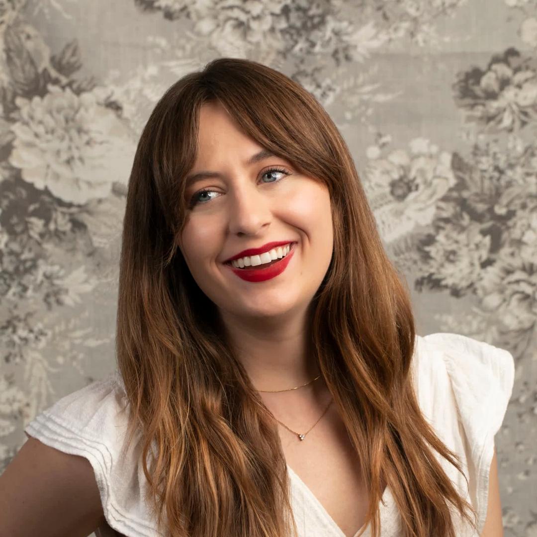Tessa Cooper headshot